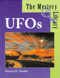 Bild på omslaget till boken UFOs